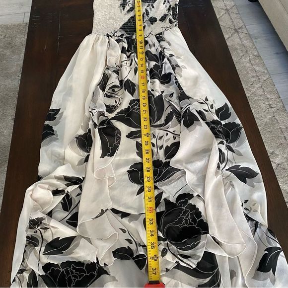 Bebe Maxi Dress - Picture 6 of 8